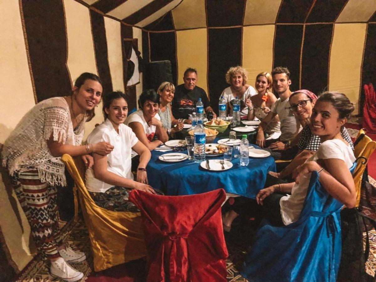 Erg Chebbi Dunes Desert Camp Hotel Мерцуга Екстериор снимка
