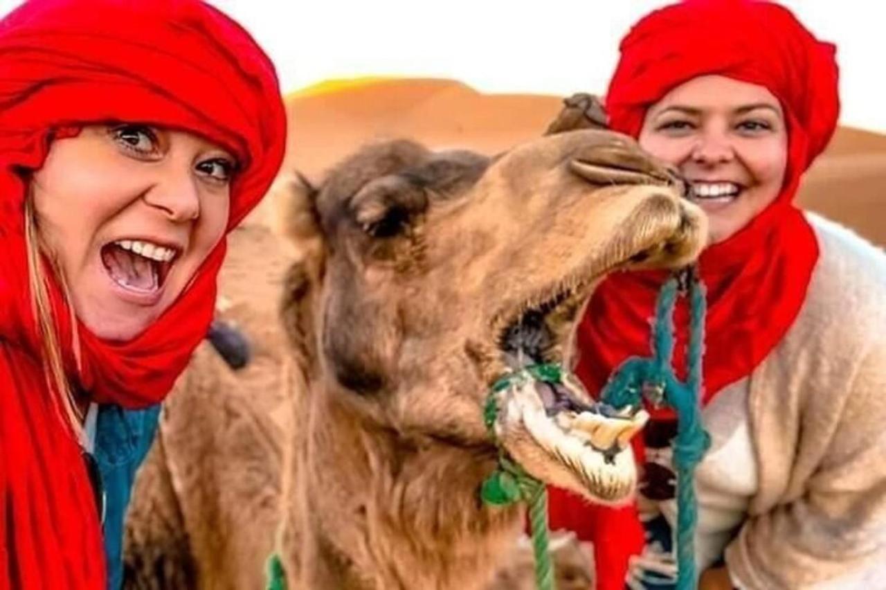 Erg Chebbi Dunes Desert Camp Hotel Мерцуга Екстериор снимка