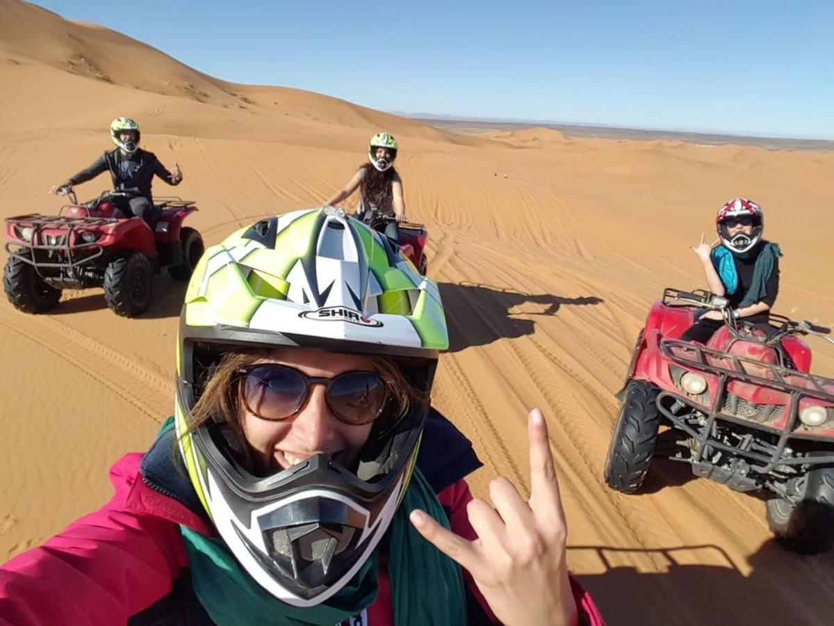 Erg Chebbi Dunes Desert Camp Hotel Мерцуга Екстериор снимка