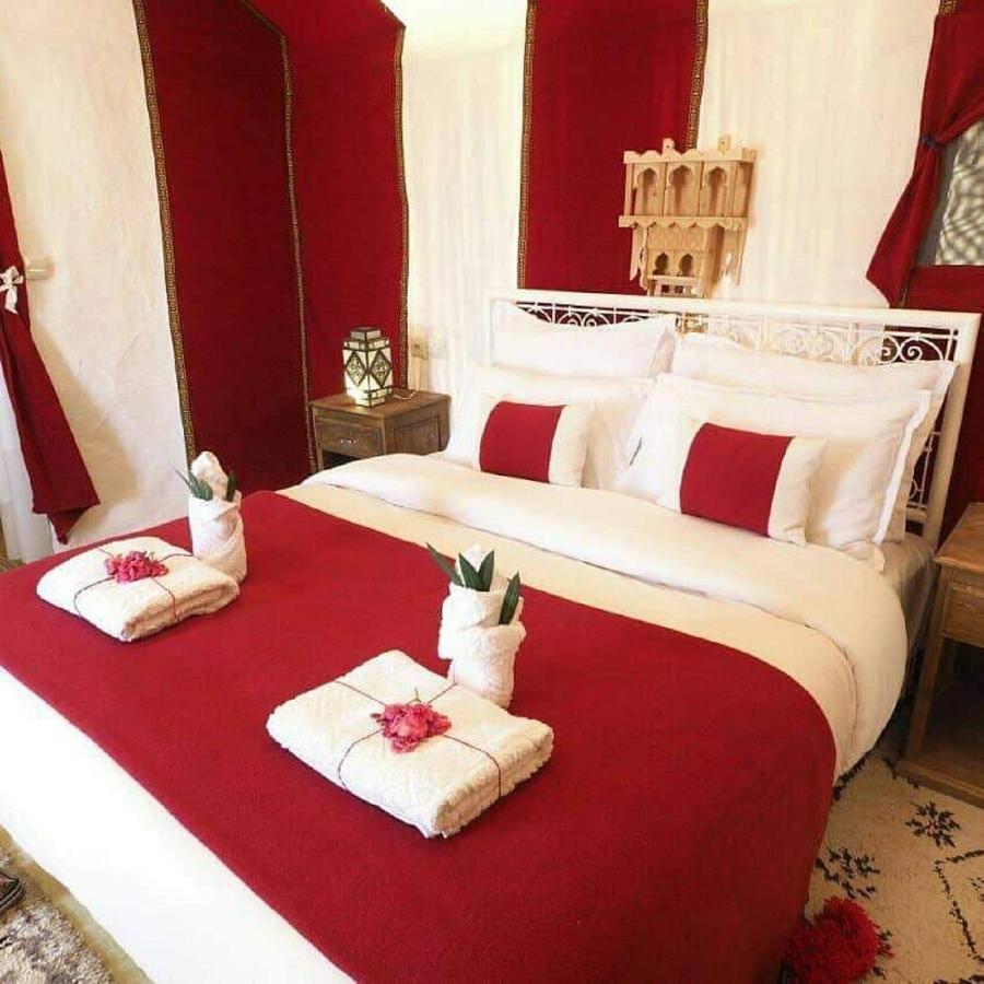 Erg Chebbi Dunes Desert Camp Hotel Мерцуга Екстериор снимка