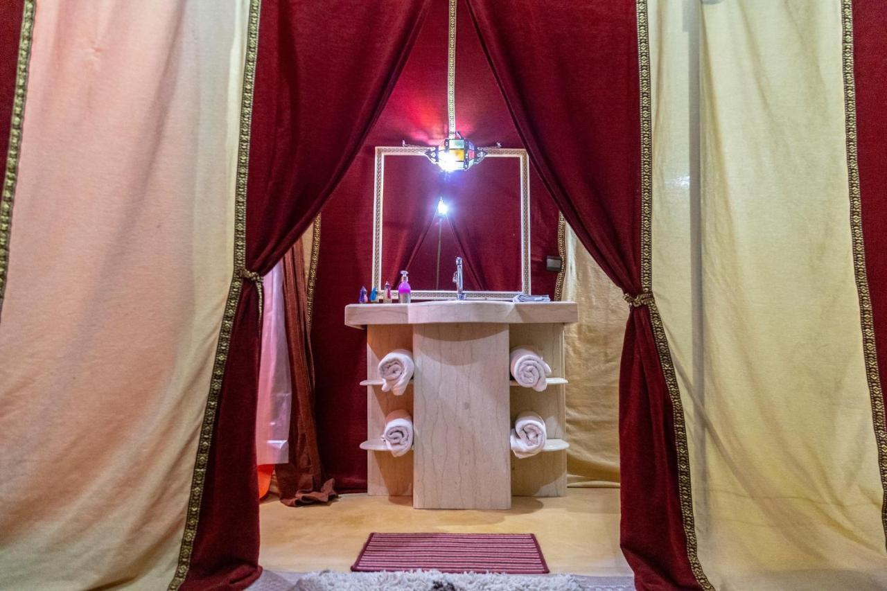 Erg Chebbi Dunes Desert Camp Hotel Мерцуга Екстериор снимка