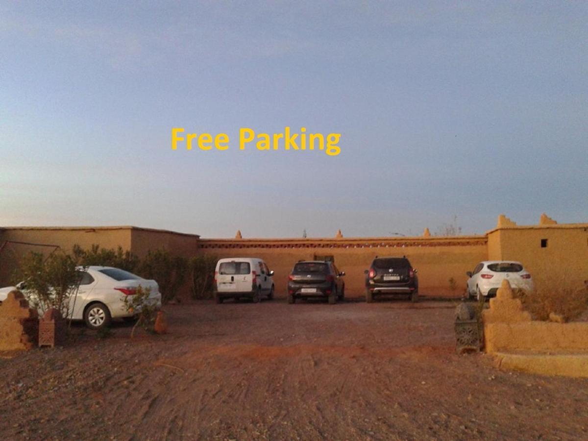 Erg Chebbi Dunes Desert Camp Hotel Мерцуга Екстериор снимка