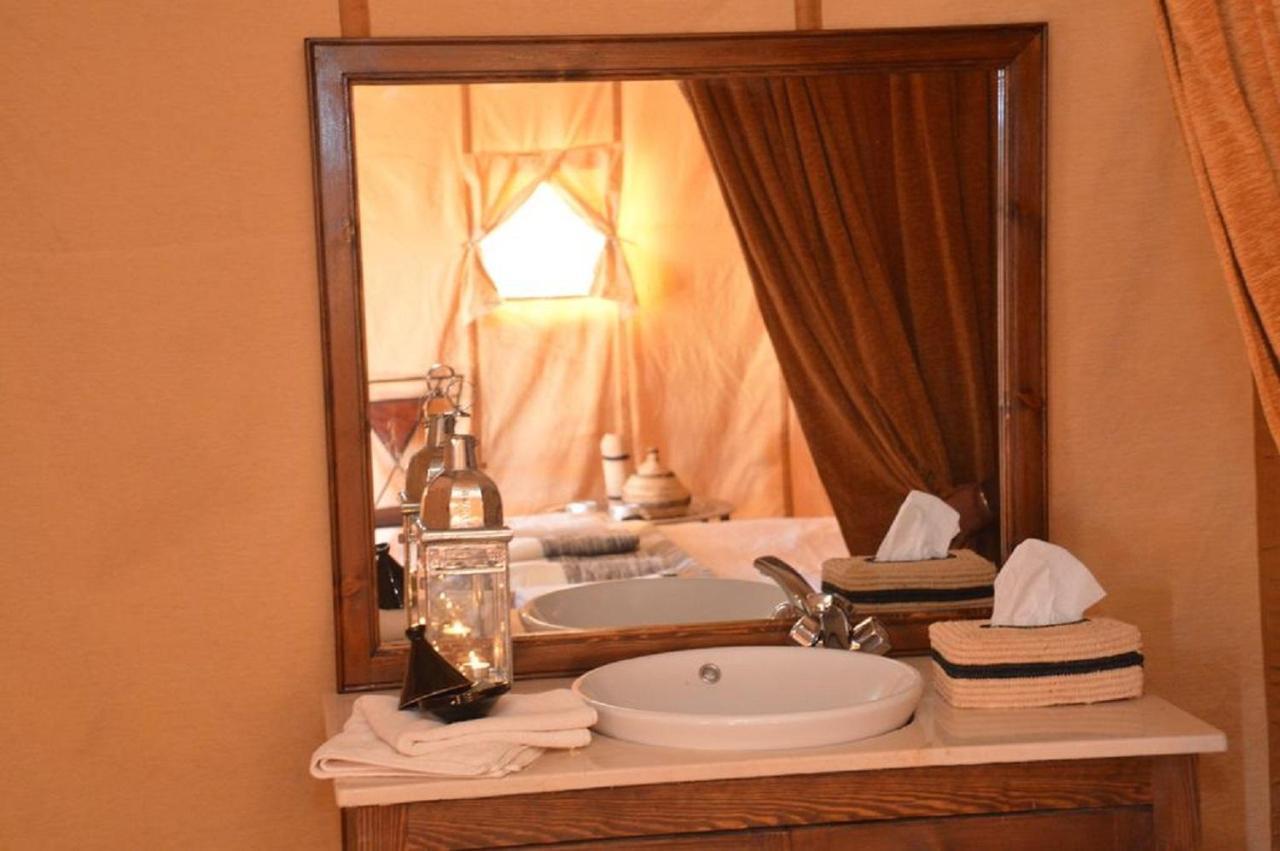 Erg Chebbi Dunes Desert Camp Hotel Мерцуга Екстериор снимка