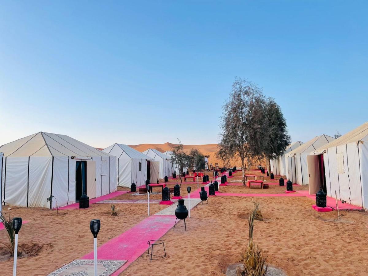 Erg Chebbi Dunes Desert Camp Hotel Мерцуга Екстериор снимка
