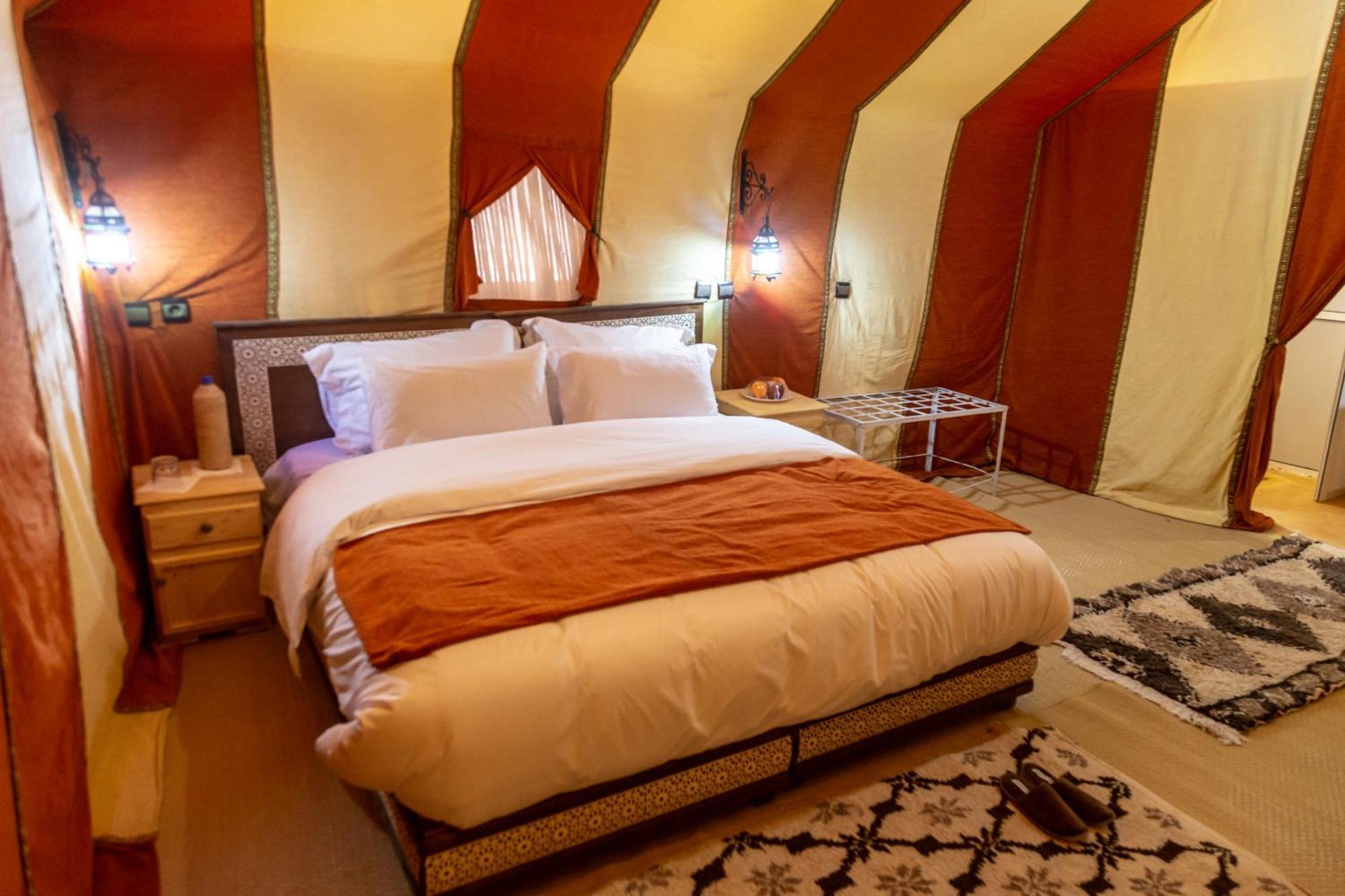 Erg Chebbi Dunes Desert Camp Hotel Мерцуга Екстериор снимка
